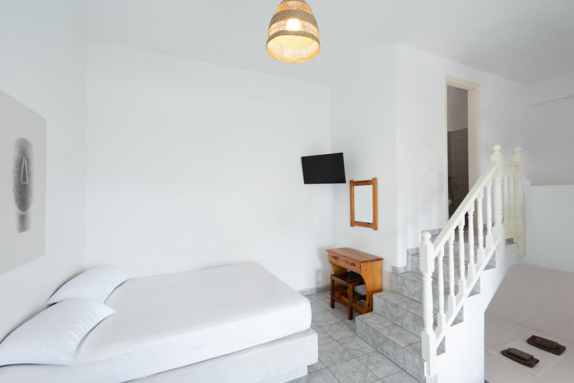 Aparthotel Perseas à Náoussa Extérieur photo